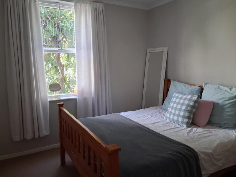 To Let 3 Bedroom Property for Rent in Vredehoek Western Cape